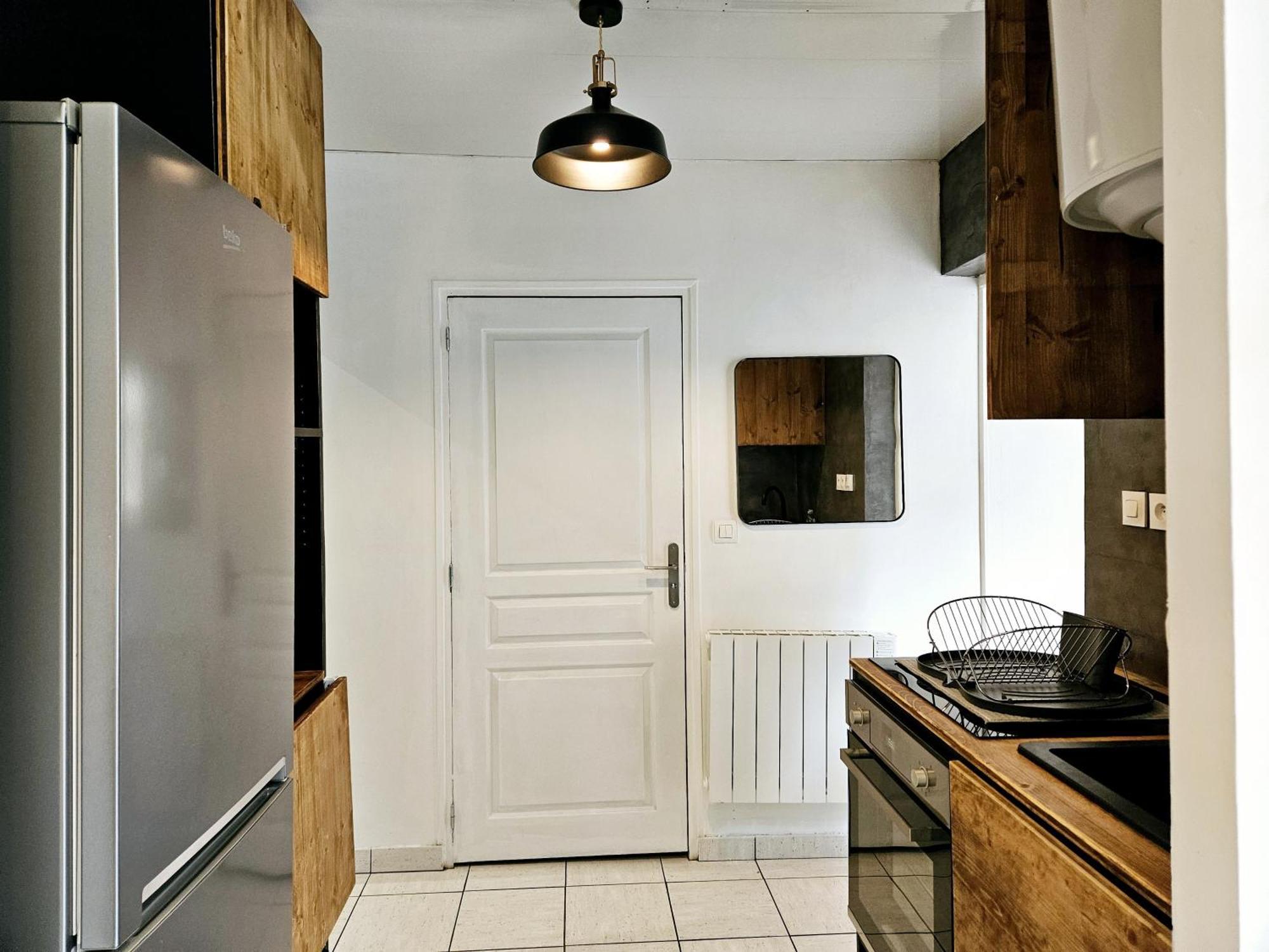 Refuge Urbain - Ideal Pro, Familles & Amis - Le Calme En Hypercentre - Wifi Haut Debit - Netflix - Machine A Laver - Gare, Cathedrale, Commerces, Restaurants & Transports En Commun A Moins De 10 Minutes A Pied Reims Buitenkant foto